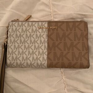 Michael Kors Brown and Cream signature double zip snap phone Wristlet